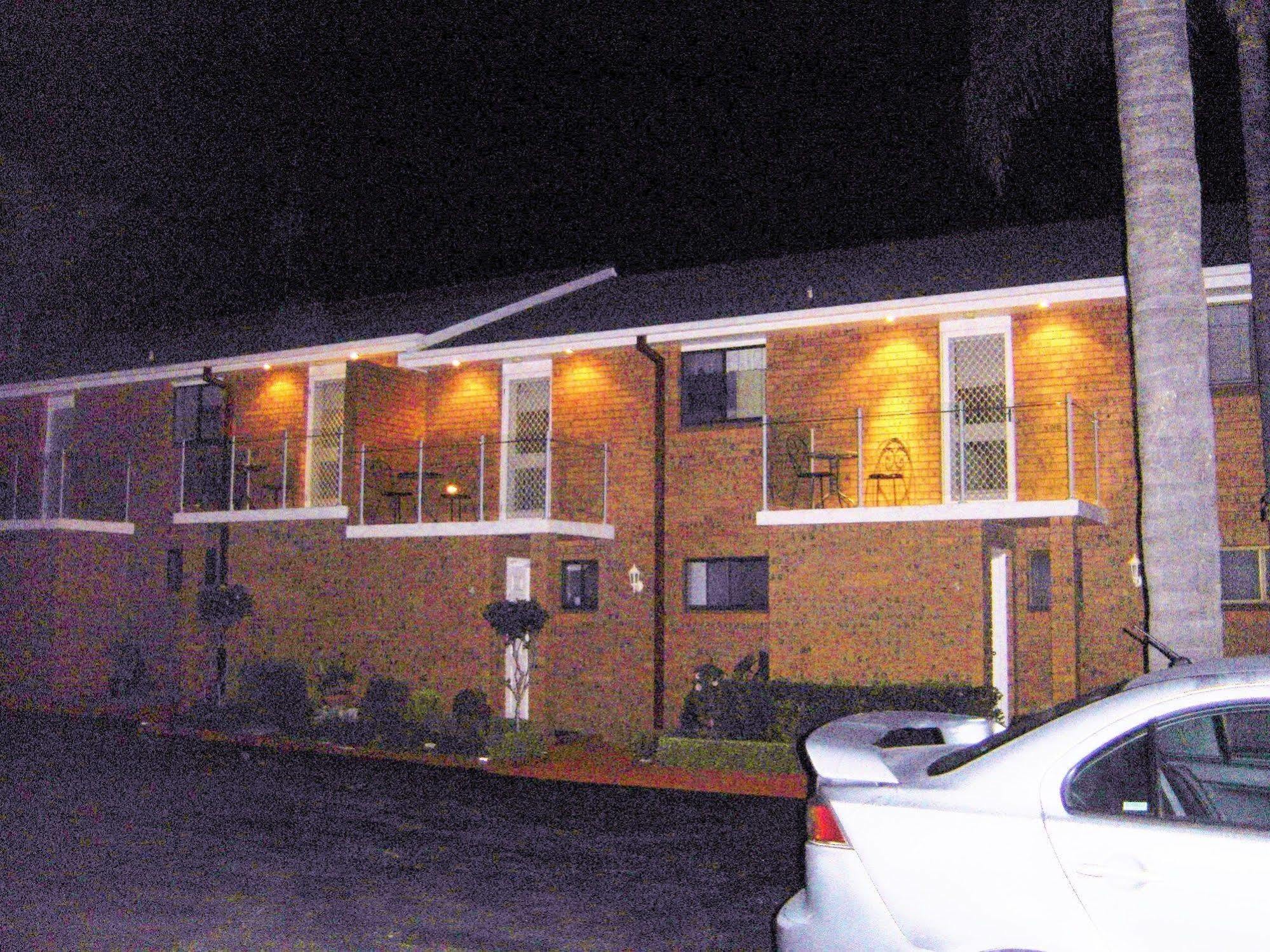 Avaleen Lodge Motor Inn Nowra Eksteriør billede